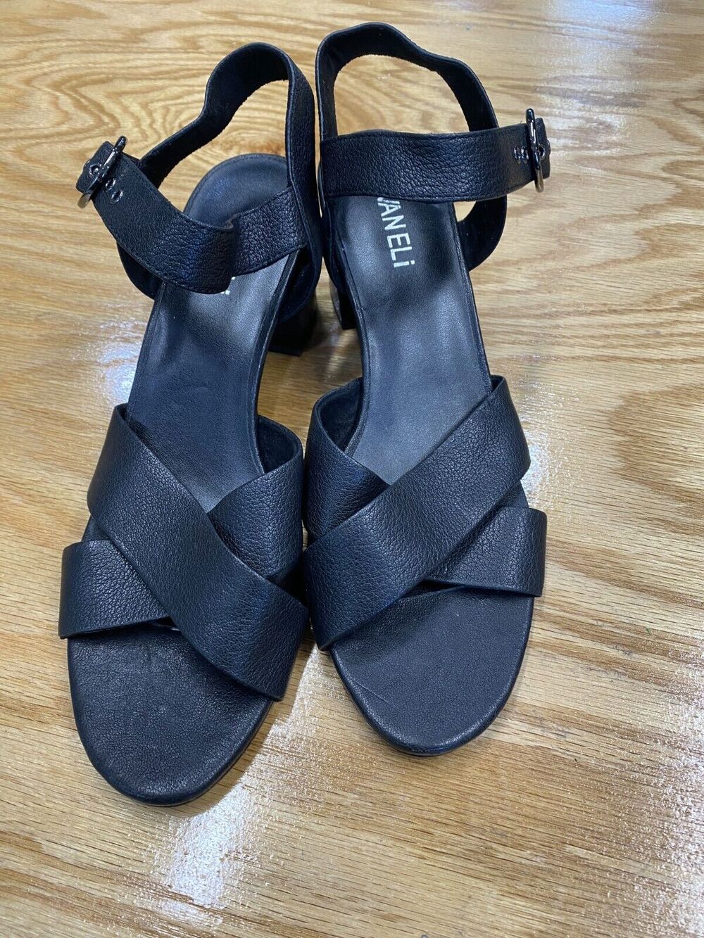 Vaneli Morel Slingback Sandals Women's 9.5N Black Leather Strappy Block HeelS63